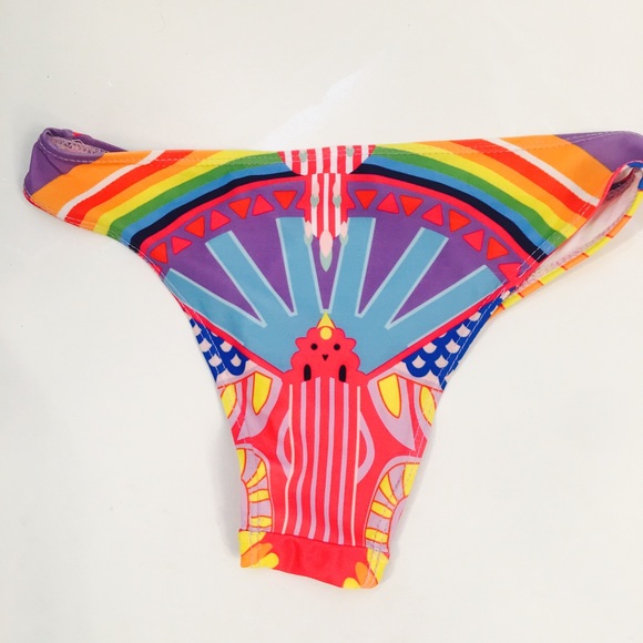 Colorful bikini - Picture 3 of 4